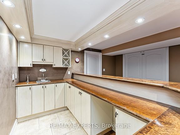 5th image of 462 Vaughan Mills Rd #Basement