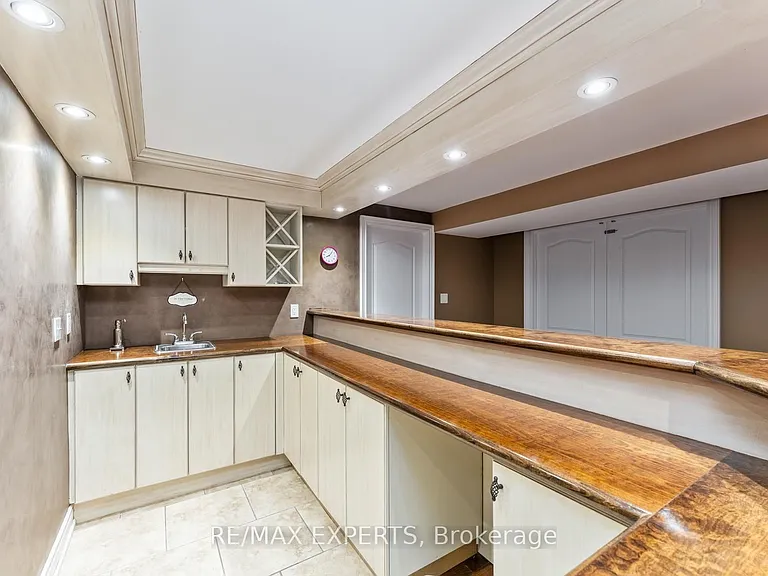 462 Vaughan Mills Rd #BASEMENT — Photo 5