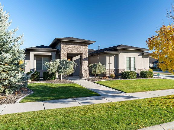 3rd image of 9282 W Deerfawn Dr