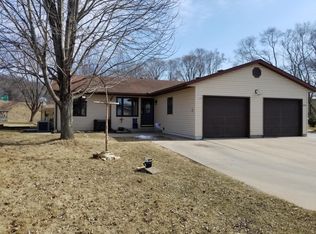 1030 Terrace Dr, Onalaska, WI 54650