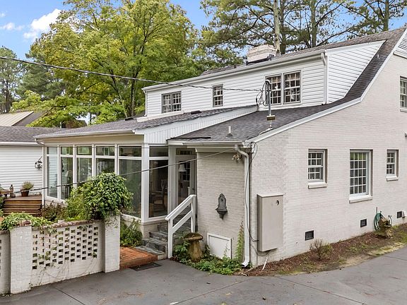 4th image of 206 Brentwood Drive N