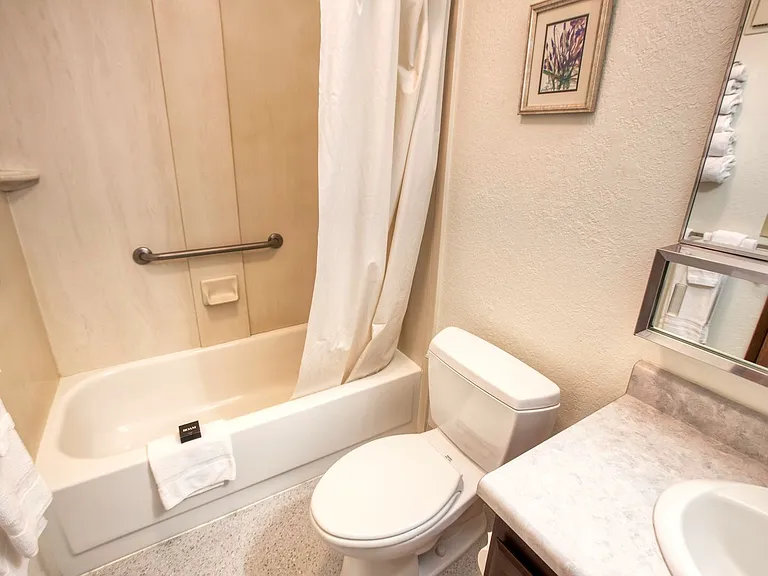 412 Wedgewood Dr #25-36 — Photo 1