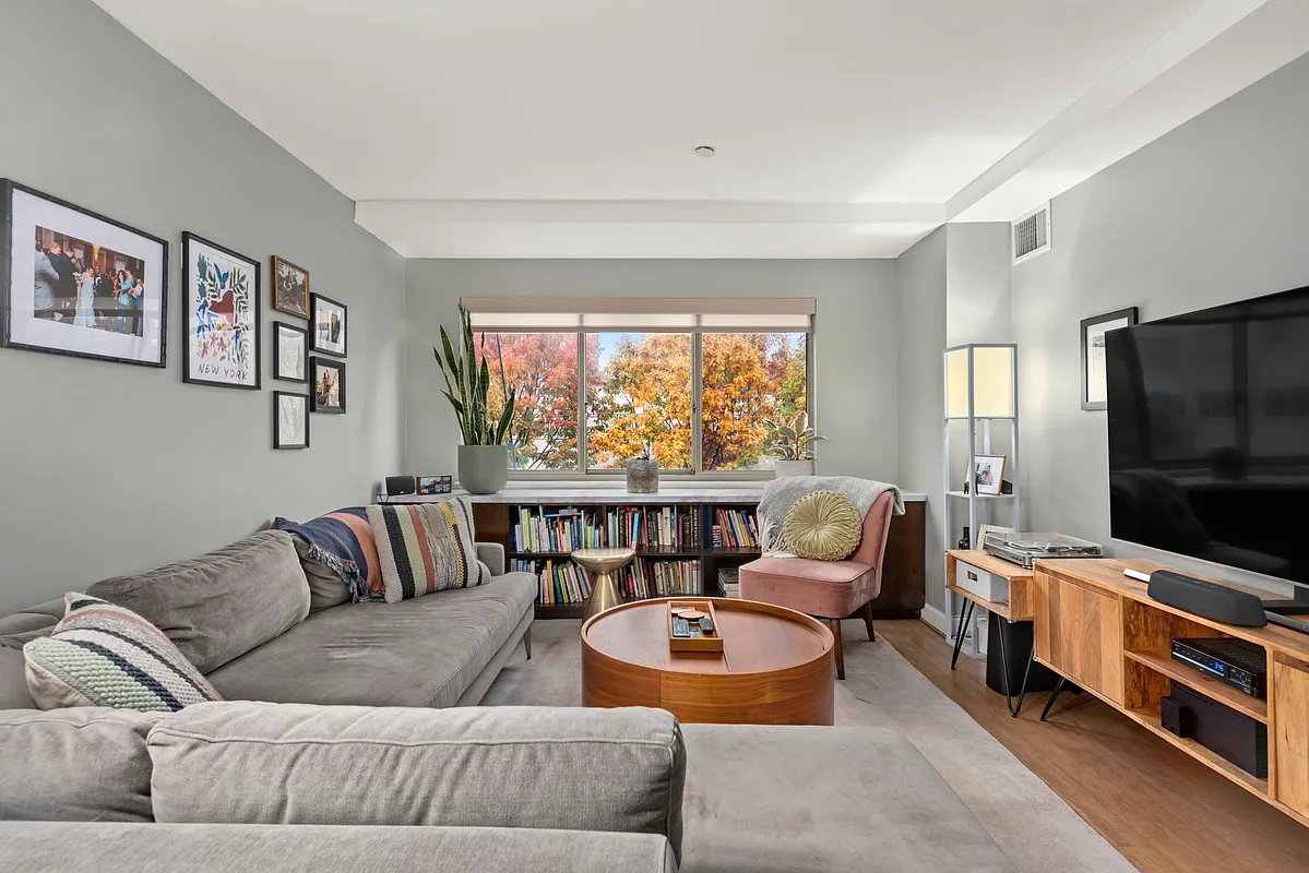 1400 Fifth Ave Unit 5L  