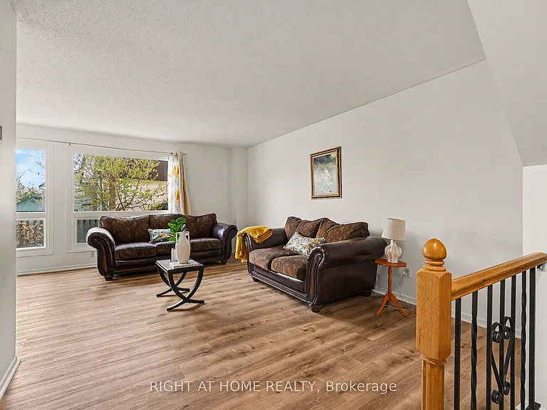 980 Gulf Pl #207 — Photo 6