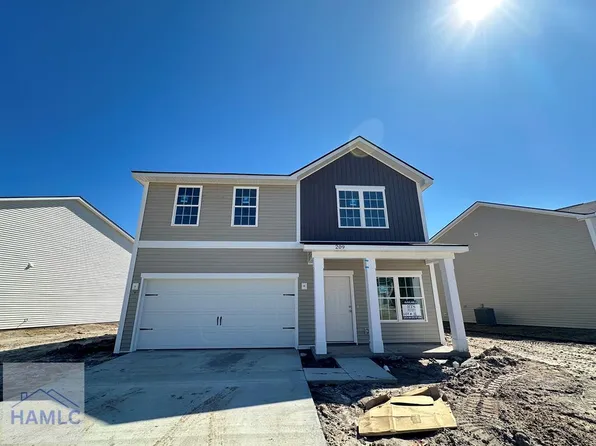209 Juniper Dr, Hinesville, GA 31313