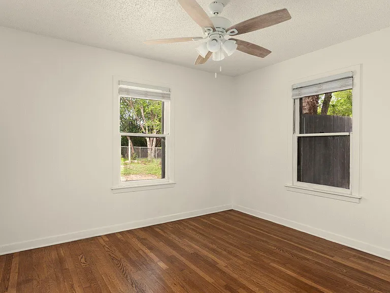 206 E Skyview Rd — Photo 21