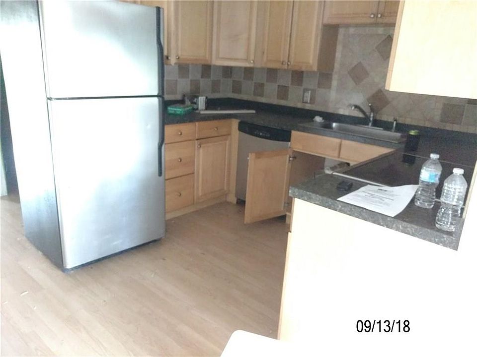 2nd image of 4161 SE Geneva Dr