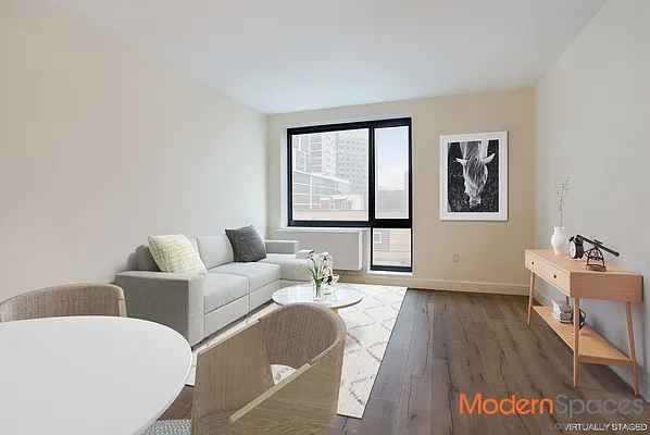 Rented by Modern Spaces | media 26