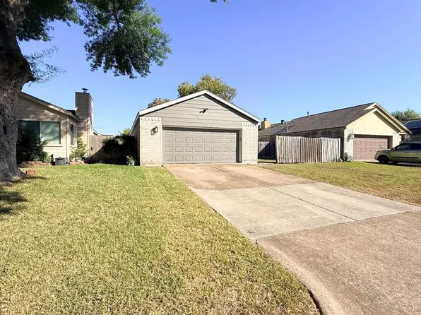 13818 Sheri Hollow Ln, Houston, TX 77082