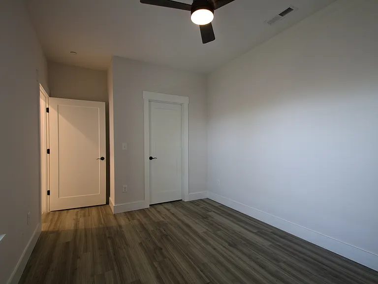 1805 Duncan Ave — Photo 54