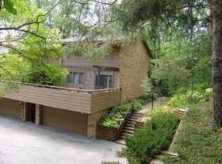 50 Birnamwood Dr, Burnsville, MN 55337
