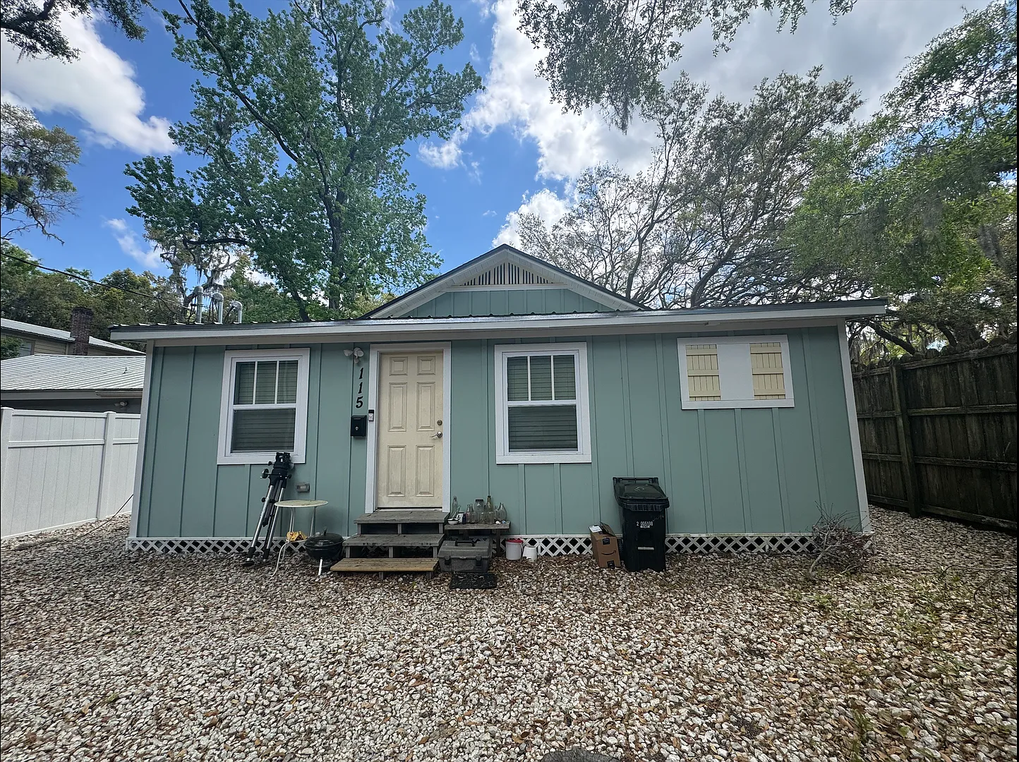 Freshly Painted - Spacious 1br/1ba Near Uf | Granite Counters, W/D, Private Parking | 20262027 — Photo 1