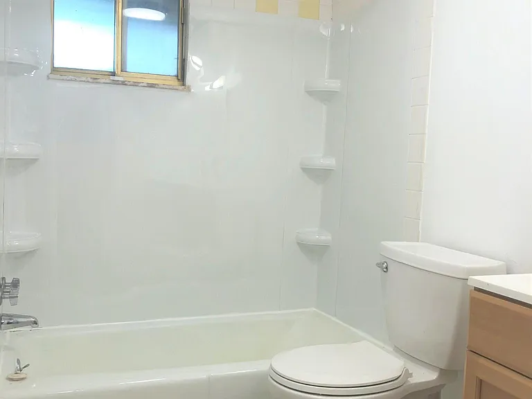 6350 Forward Ave #3R — Photo 20