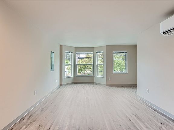 2nd image of 1410 6th Ave #2B-1BA-700SQFT
