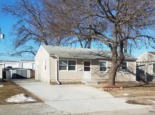 4606 S 63rd St, Omaha, NE 68117