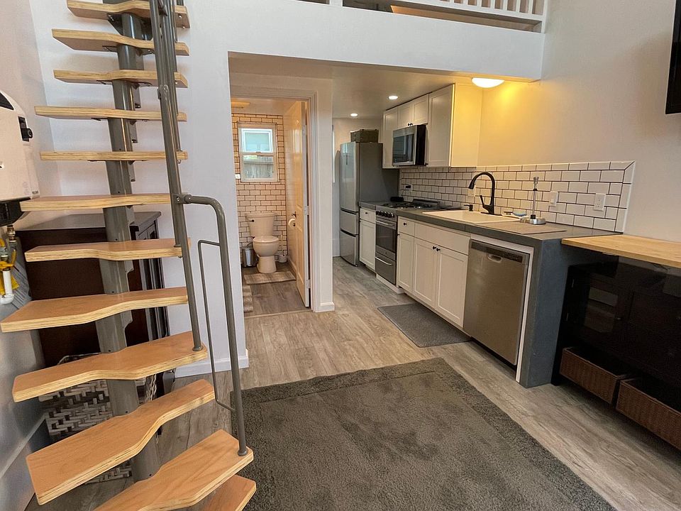 1st image of 431 Alta Vista Dr #A