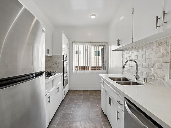 3rd image of 3344 Keystone Ave Unit 9