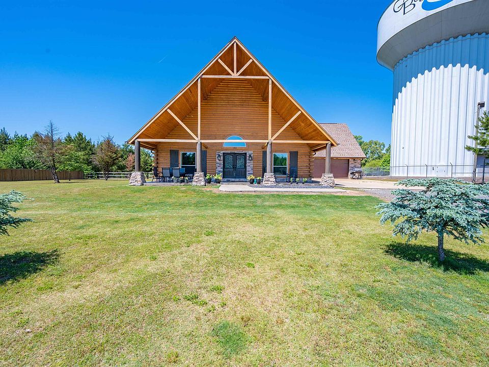 1st image of 158 Coyote Cir