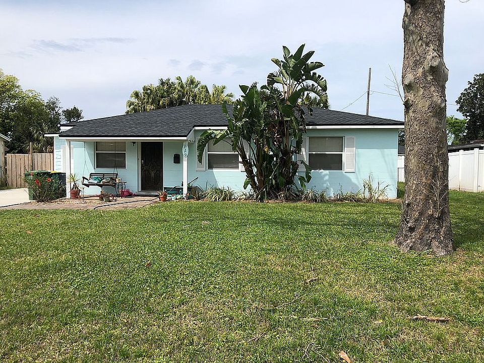 1st image of 819 Patricia Ln