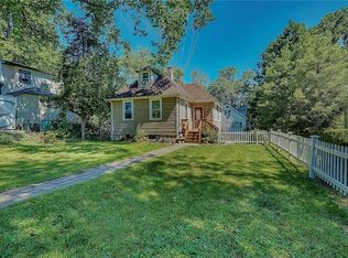 14 Mamanasco Rd, Kent Lakes, NY 10512