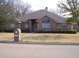 1304 Radisson Dr, Hewitt, TX 76643