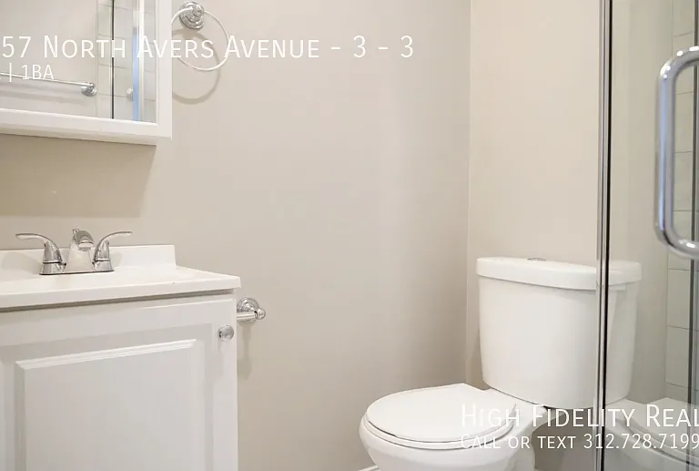 2957 N Avers Ave #3 — Photo 10