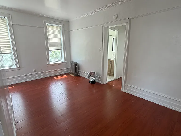 4023 5th Ave #3R — Photo 5