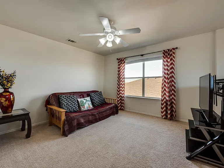 2613 Avenel Ct — Photo 10
