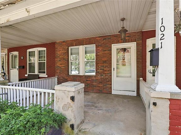 5th image of 1021 Spring St