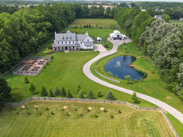 3138 Bean Oller Rd, Delaware, OH 43015
