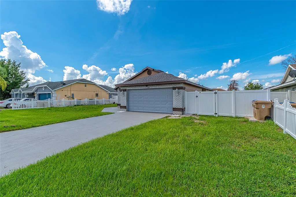 3 bed, 2.0 bath, 1462 sqft, $2,750 — Photo 4