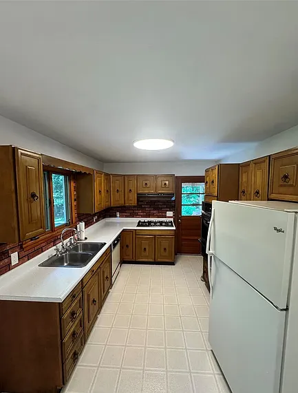 252 Toad Pasture Rd — Photo 5