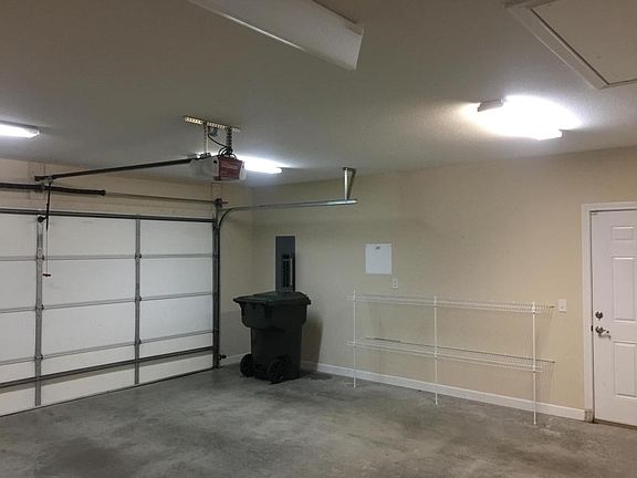 4th image of 170 Premier Dr