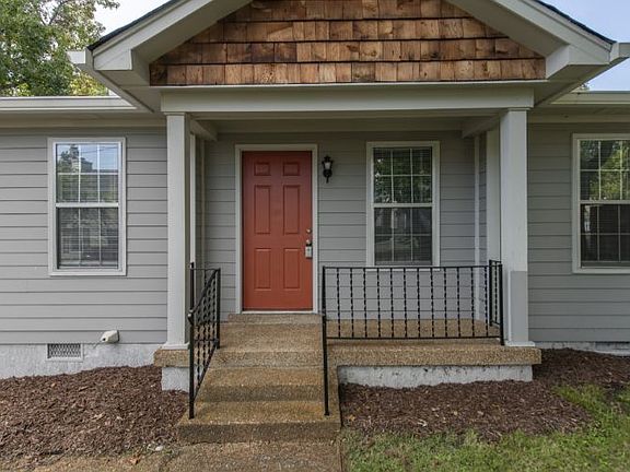 5th image of 881 Heritage Cir