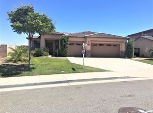 29374 Gateway Dr, Lake Elsinore, CA 92530
