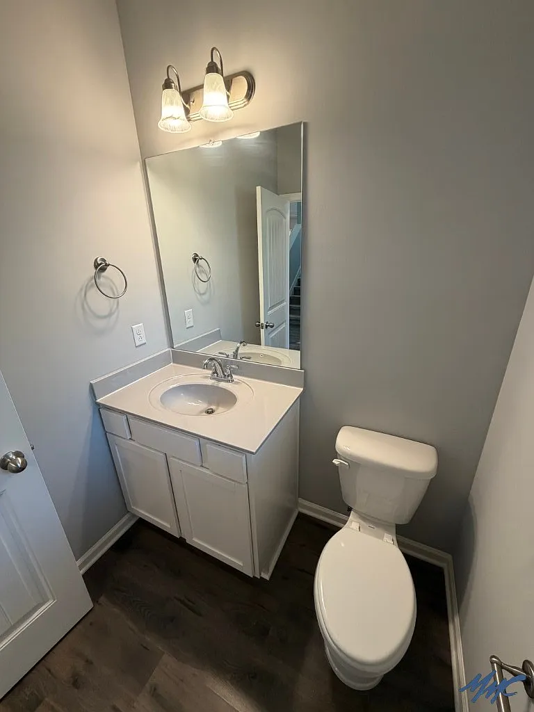 3 bed, 2.5 bath, 1726 sqft, $2,200 — Photo 3