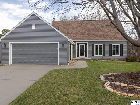 4236 Barkwood Ln, Lincoln, NE 68516