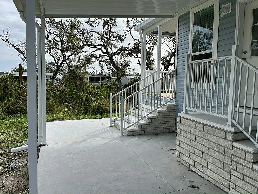 2 bed, 2.0 bath, 1669 sqft, $1,895 — Photo 1