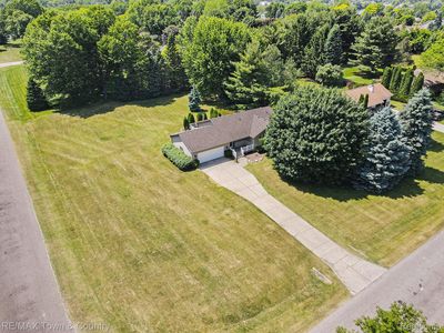 11403 Balfour Dr, Fenton, MI, 48430