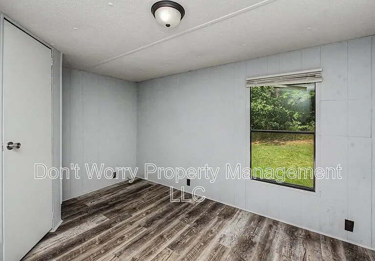 967 Frye Rd — Photo 7
