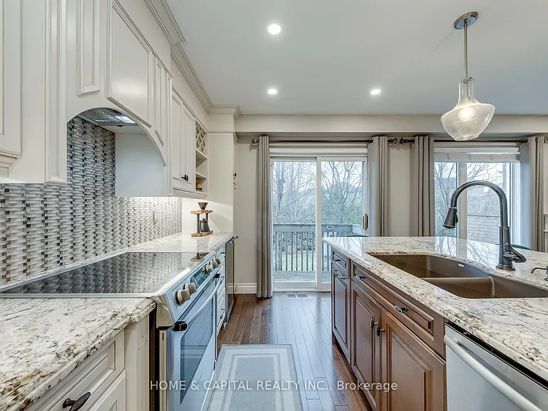 2287 Kingfisher Ct — Photo 17