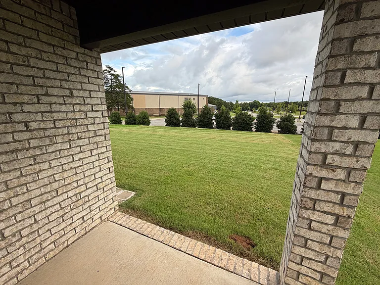 6081 Thorntons Way Cir NW — Photo 8