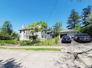 557 Grand Ave UNIT 2, Leonia, NJ