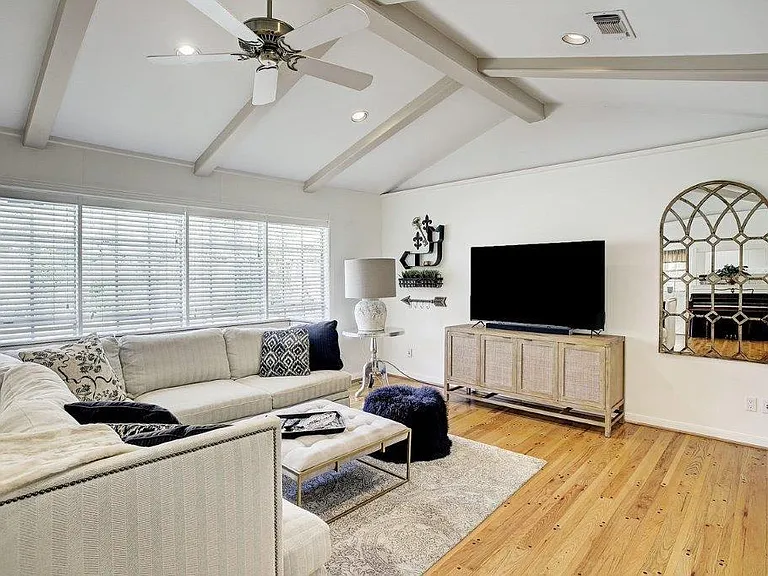 Vaulted ceilings.