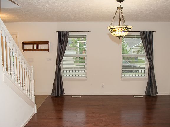 5th image of 428 Goose Creek Way