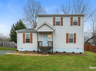 42 3rd St, Cramerton, NC 28032