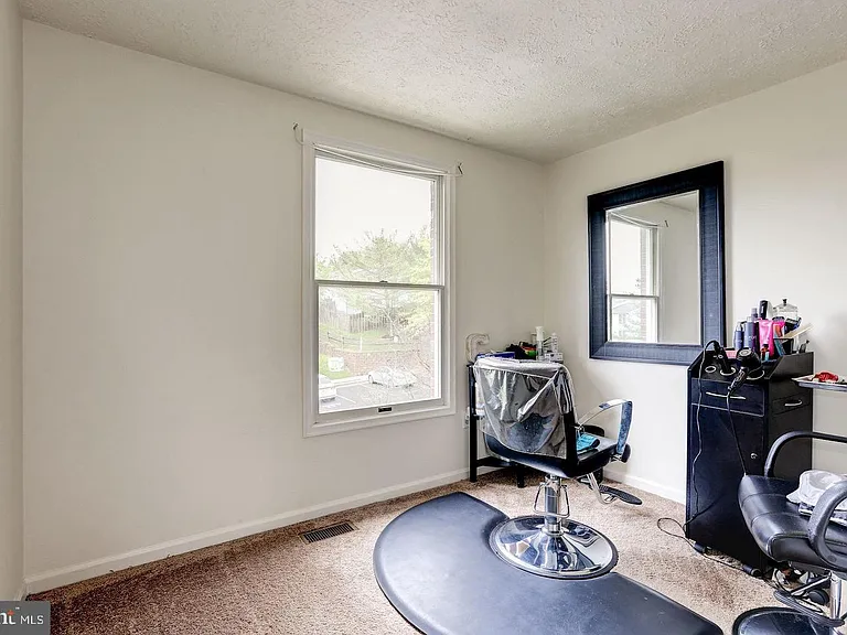 10117 Shelldrake Cir — Photo 11