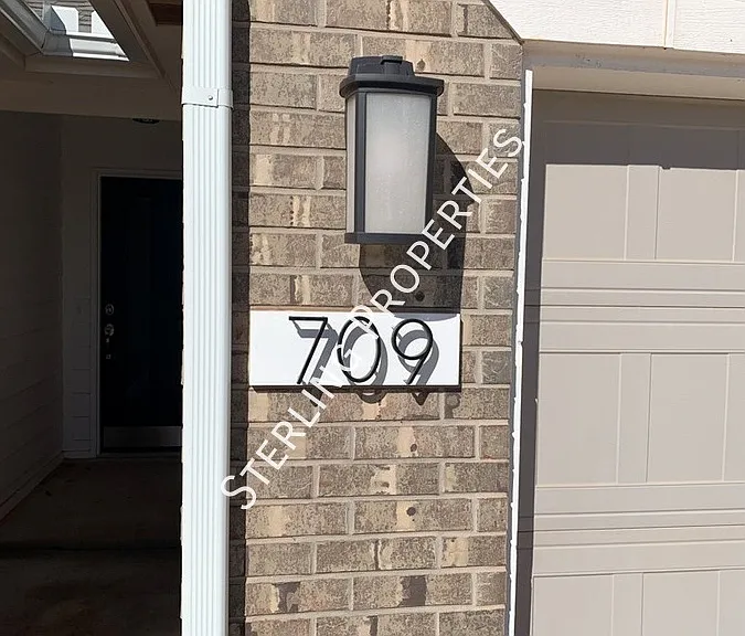 709 Blue Fish Ct — Photo 2