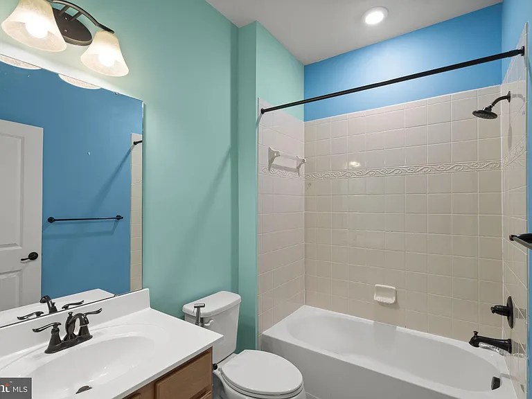 41690 McMonagle Sq — Photo 23