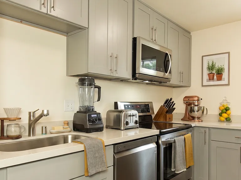 2237 Apartments - Located in the Heart of Ballard — Photo 62